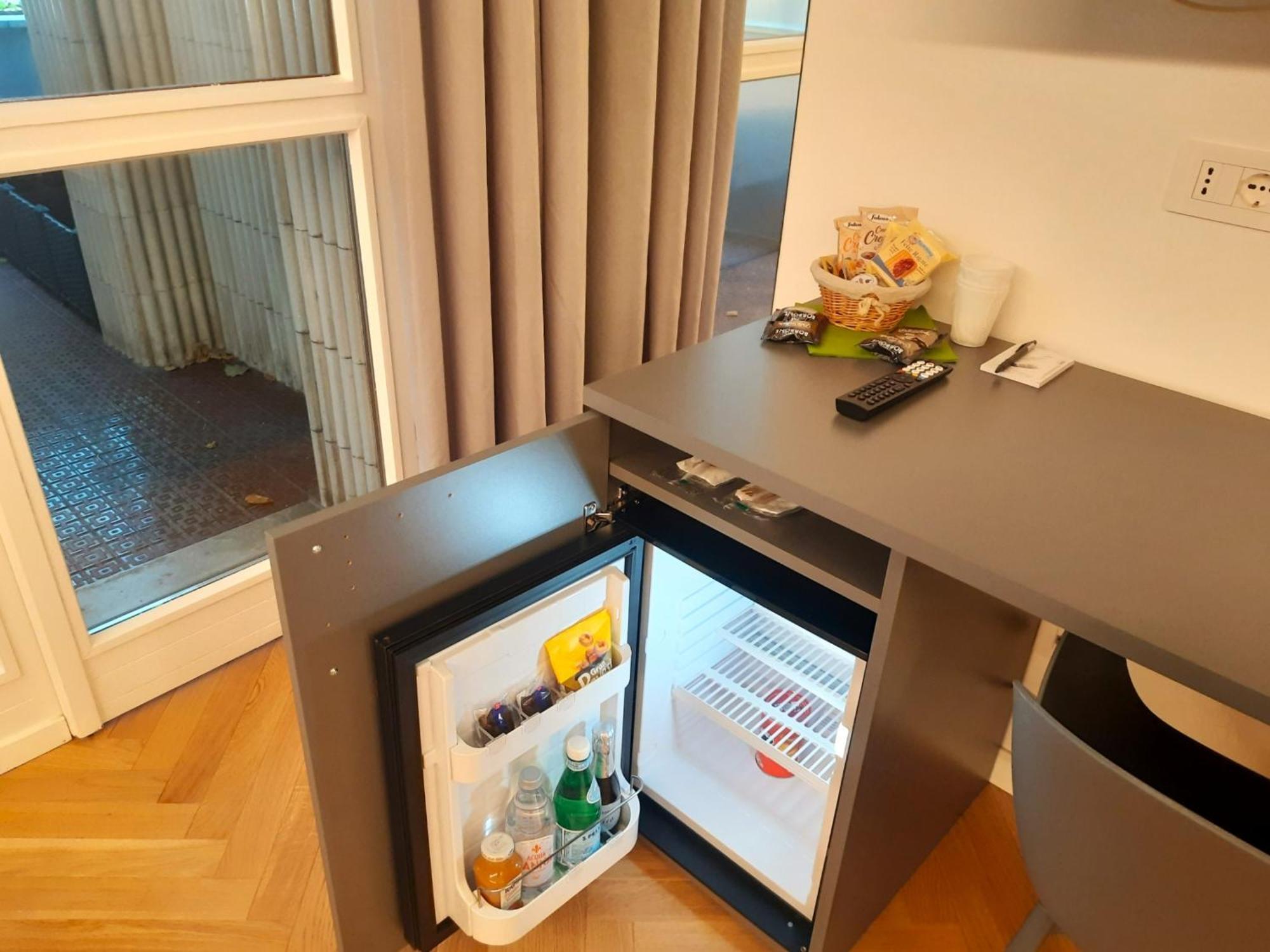 Mako Suites - Centro E Stazione 몬차 외부 사진