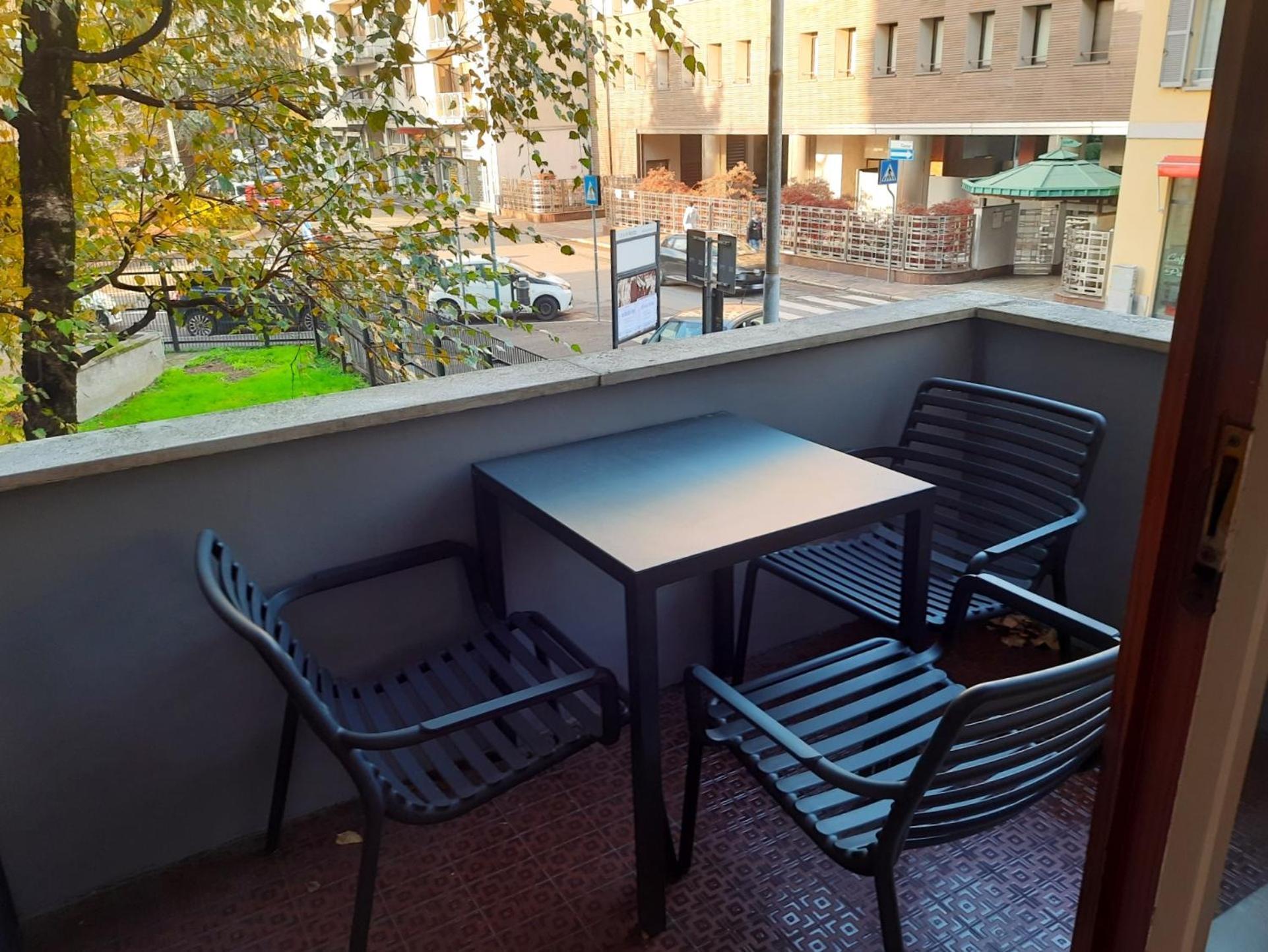 Mako Suites - Centro E Stazione 몬차 외부 사진