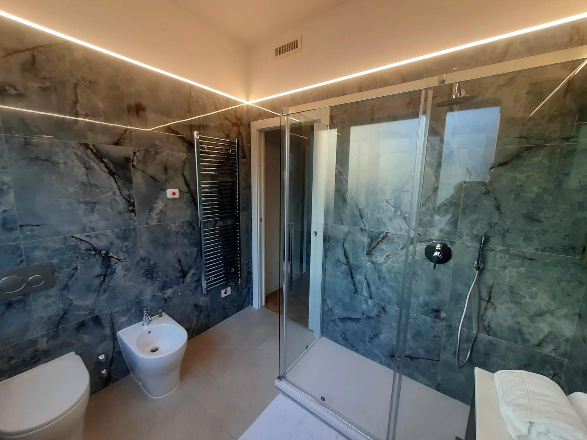 Mako Suites - Centro E Stazione 몬차 외부 사진
